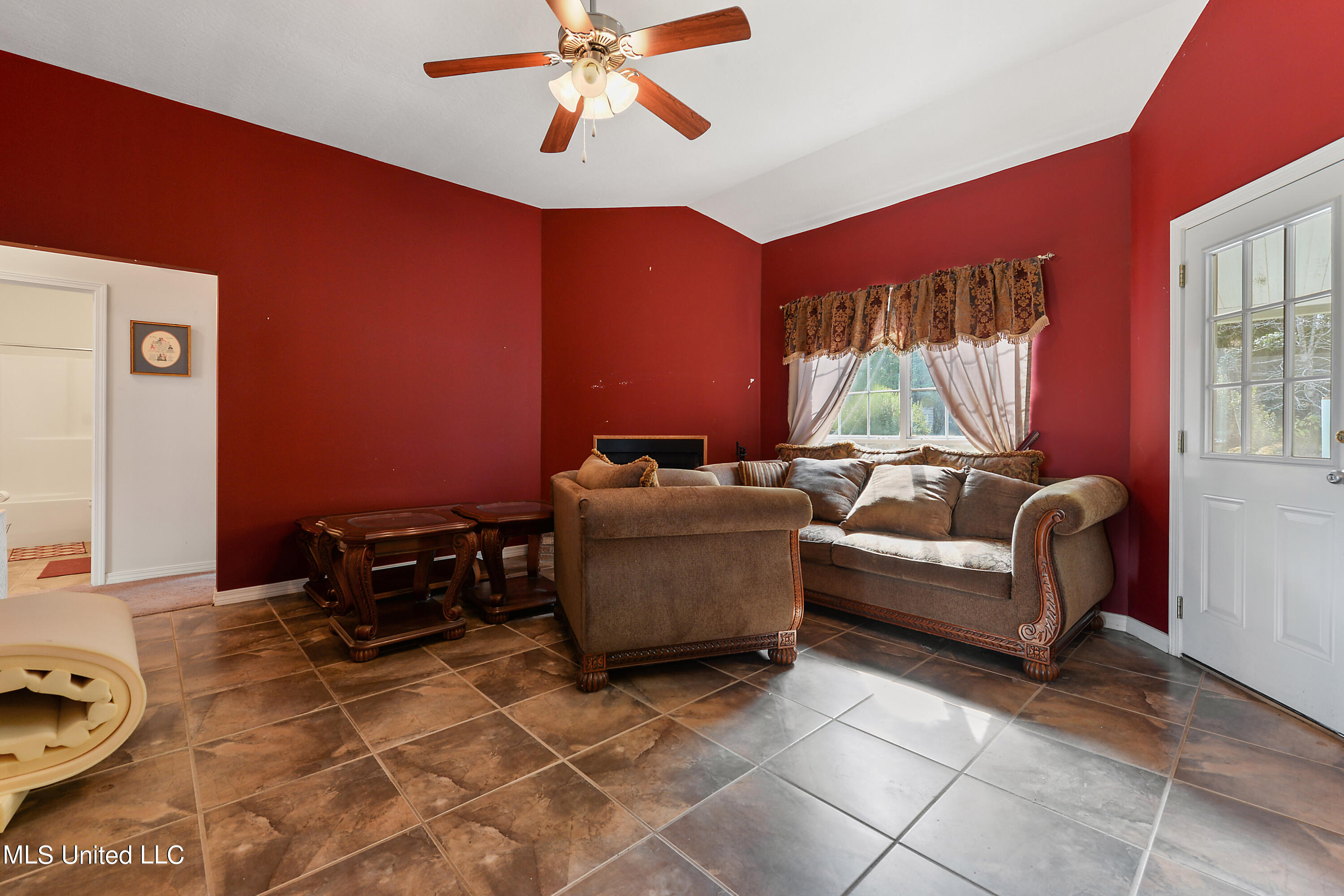 21620 East Ridge Drive Saucier, MS 39574 - Photo 4 of 32 004