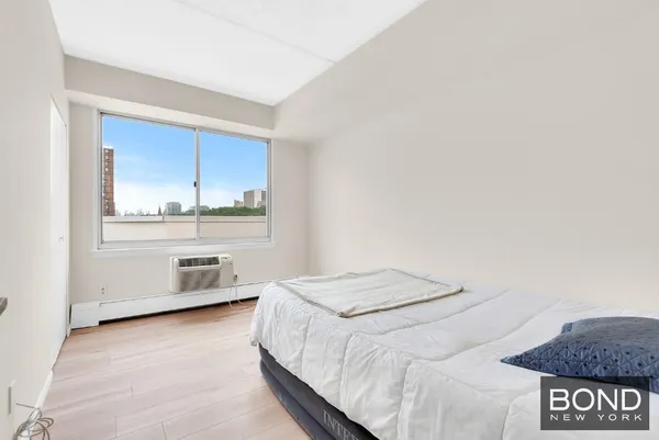 $949,999 | 300 West 145th Street, Unit 7C | Central Harlem