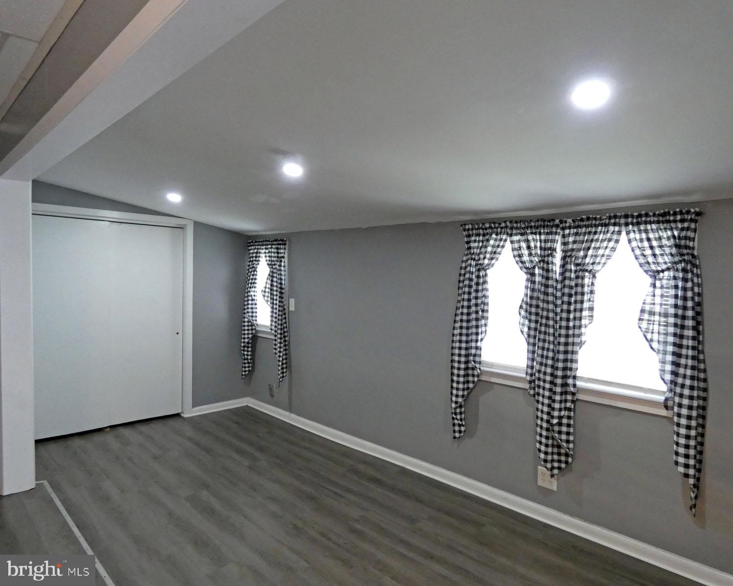 340 Jackson Avenue Carneys Point, NJ 08069 - Photo 10 of 36