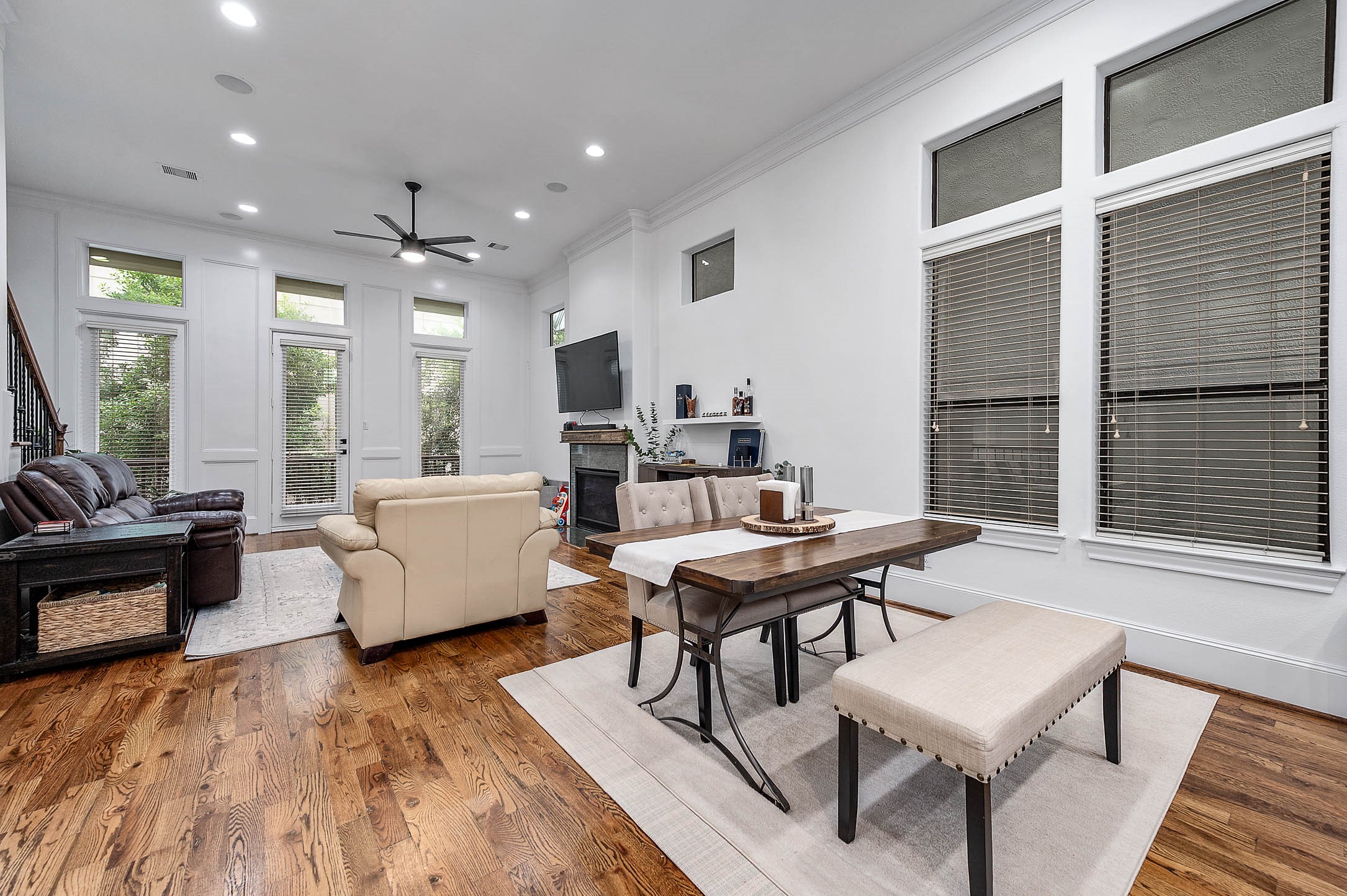 3205 Maxroy Street Houston, TX 77008 - Photo 8 of 34