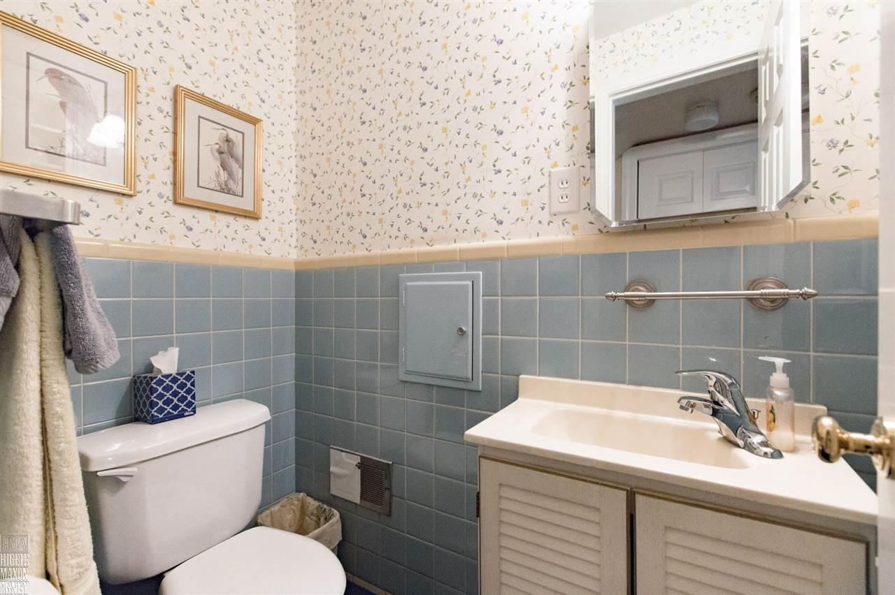 329 Ridgemont Road Grosse Pointe Farms, MI 48236 - Photo 16 of 26