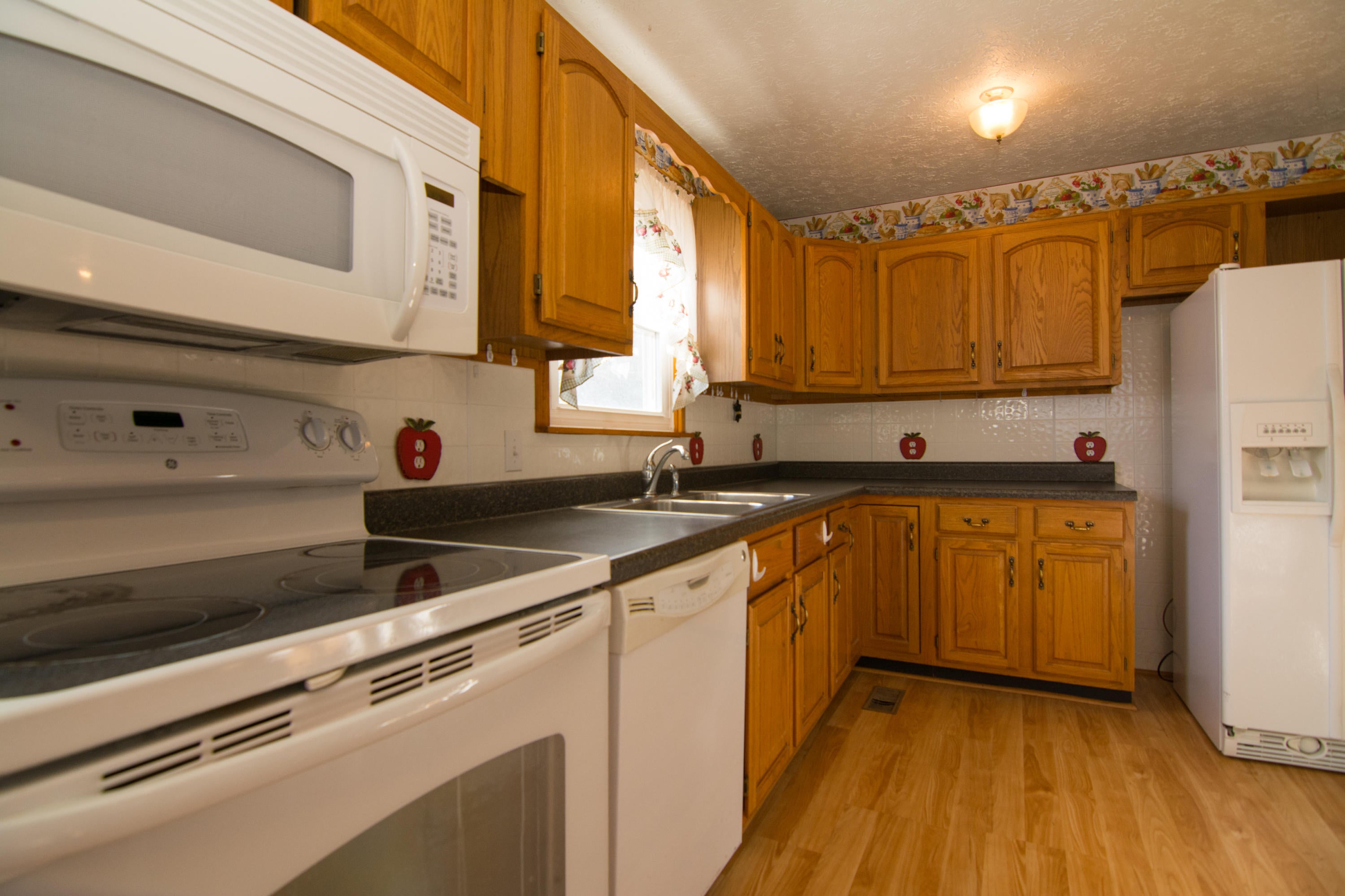 572 Sam Black Church Road Smoot, WV 24977 - Photo 11 of 42 Gallery Image 11
