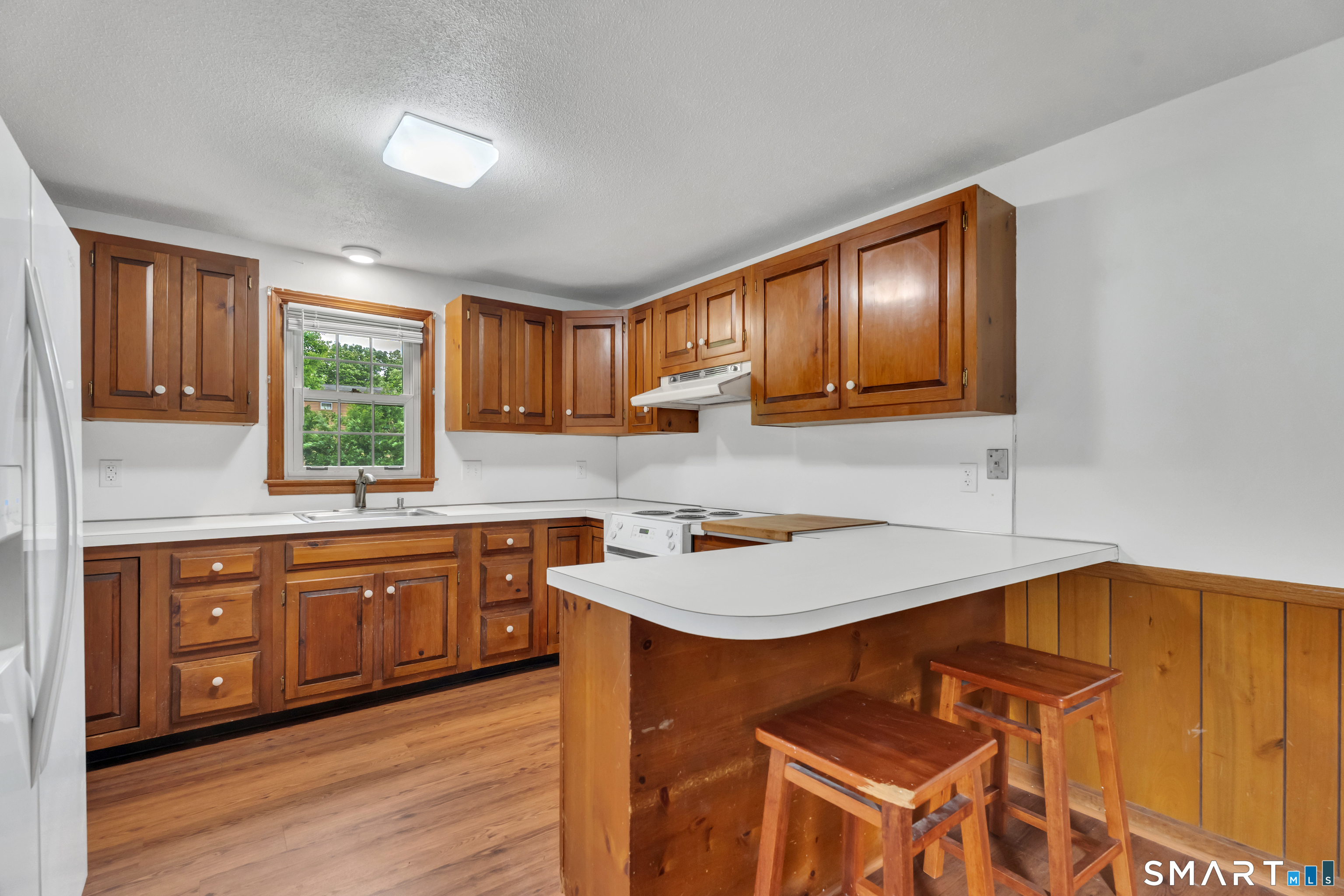 19 Lakeview Street Meriden, CT 06451 - Photo 9 of 29