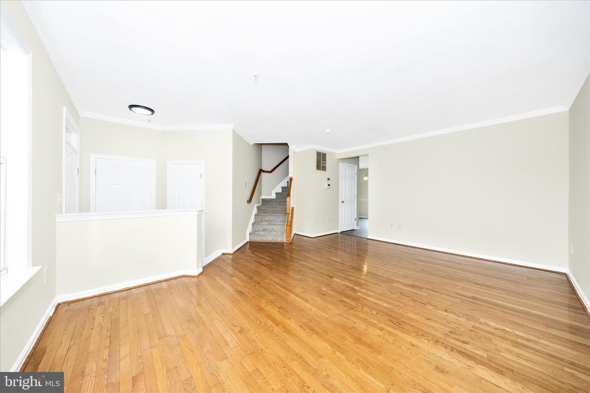 105 Sentry Ridge Smithsburg, MD 21783 - Photo 6 of 62 Living Room