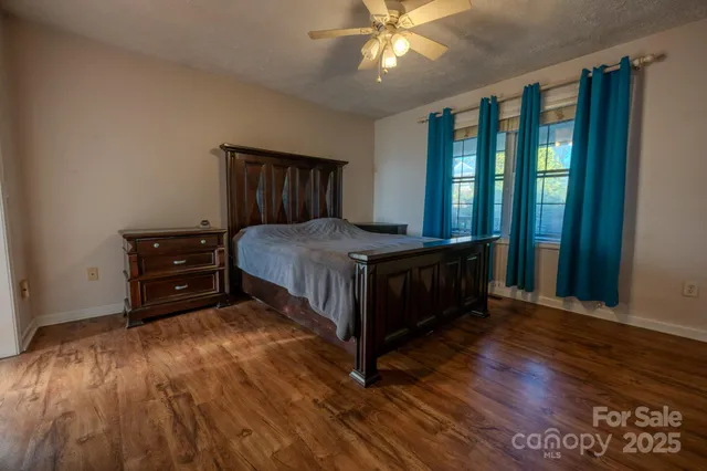 $462,000 | 565 Overlook Drive, Spruce Pine, NC 28777