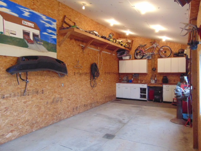 2871 East Roggy Road Ithaca, MI 48847 - Photo 4 of 60 1873021-3.JPG