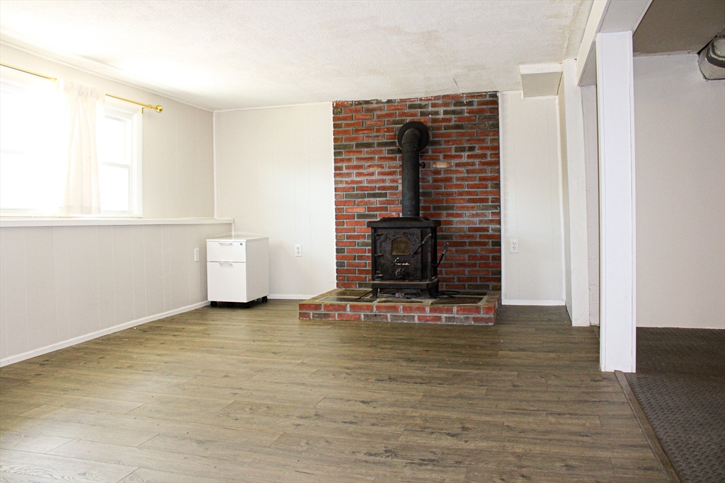 23 Roberta Road Blackstone, MA 01504 - Photo 12 of 18