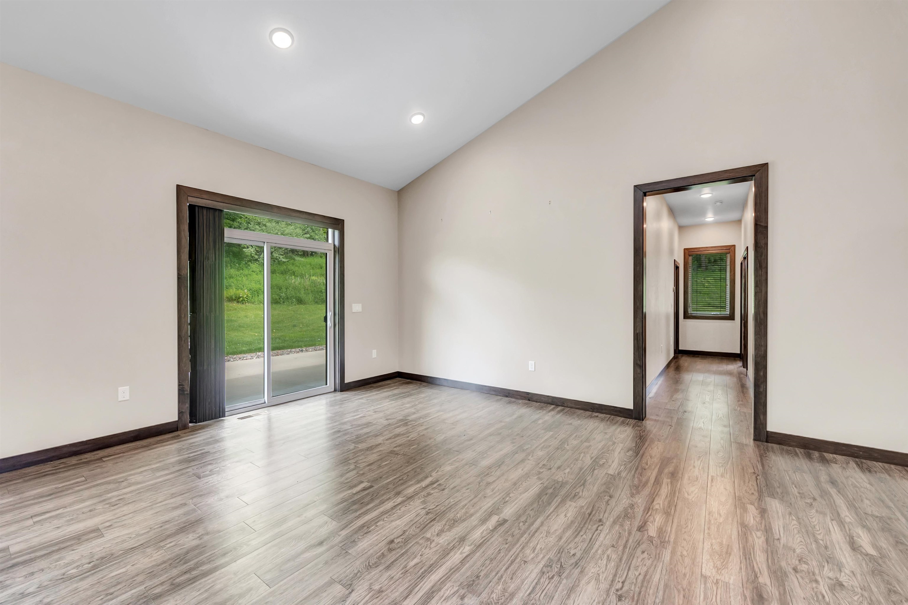 272 Lost Ridge Court Green Bay, WI 54302 - Photo 11 of 32