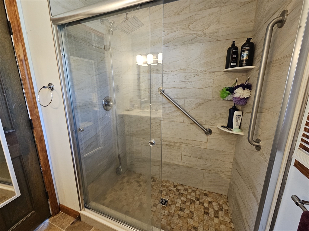 45 Dimmick Street Springfield, MA 01109 - Photo 12 of 22 a bathroom with a shower