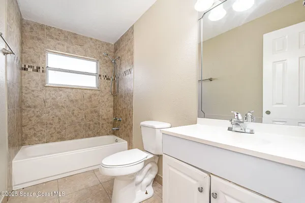 $1,750 | 1044 Holmes Street, Cocoa, FL 32922