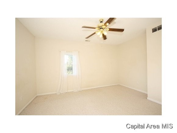 107 Rutledge Petersburg, IL 62675 - Photo 14 of 23 Gallery Image 14