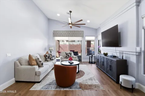 $579,000 | 6333 East Viewmont Drive, Unit 85, Mesa, AZ 85215