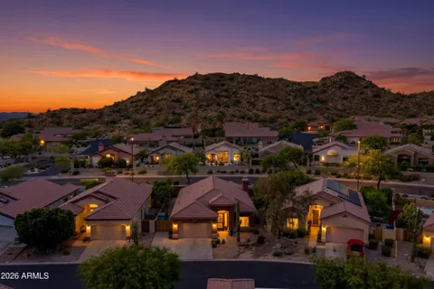 $579,000 | 6333 East Viewmont Drive, Unit 85, Mesa, AZ 85215
