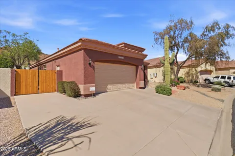 $579,000 | 6333 East Viewmont Drive, Unit 85, Mesa, AZ 85215