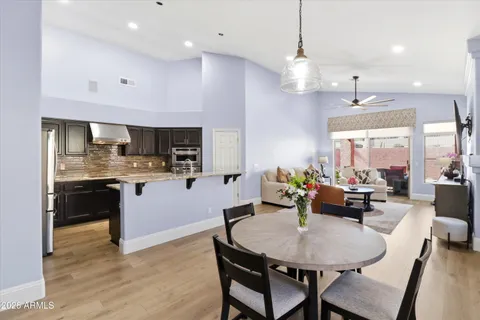 $579,000 | 6333 East Viewmont Drive, Unit 85, Mesa, AZ 85215