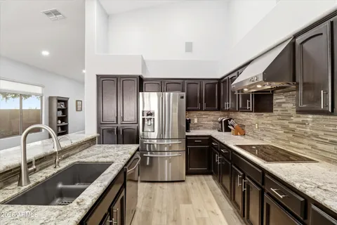 $579,000 | 6333 East Viewmont Drive, Unit 85, Mesa, AZ 85215