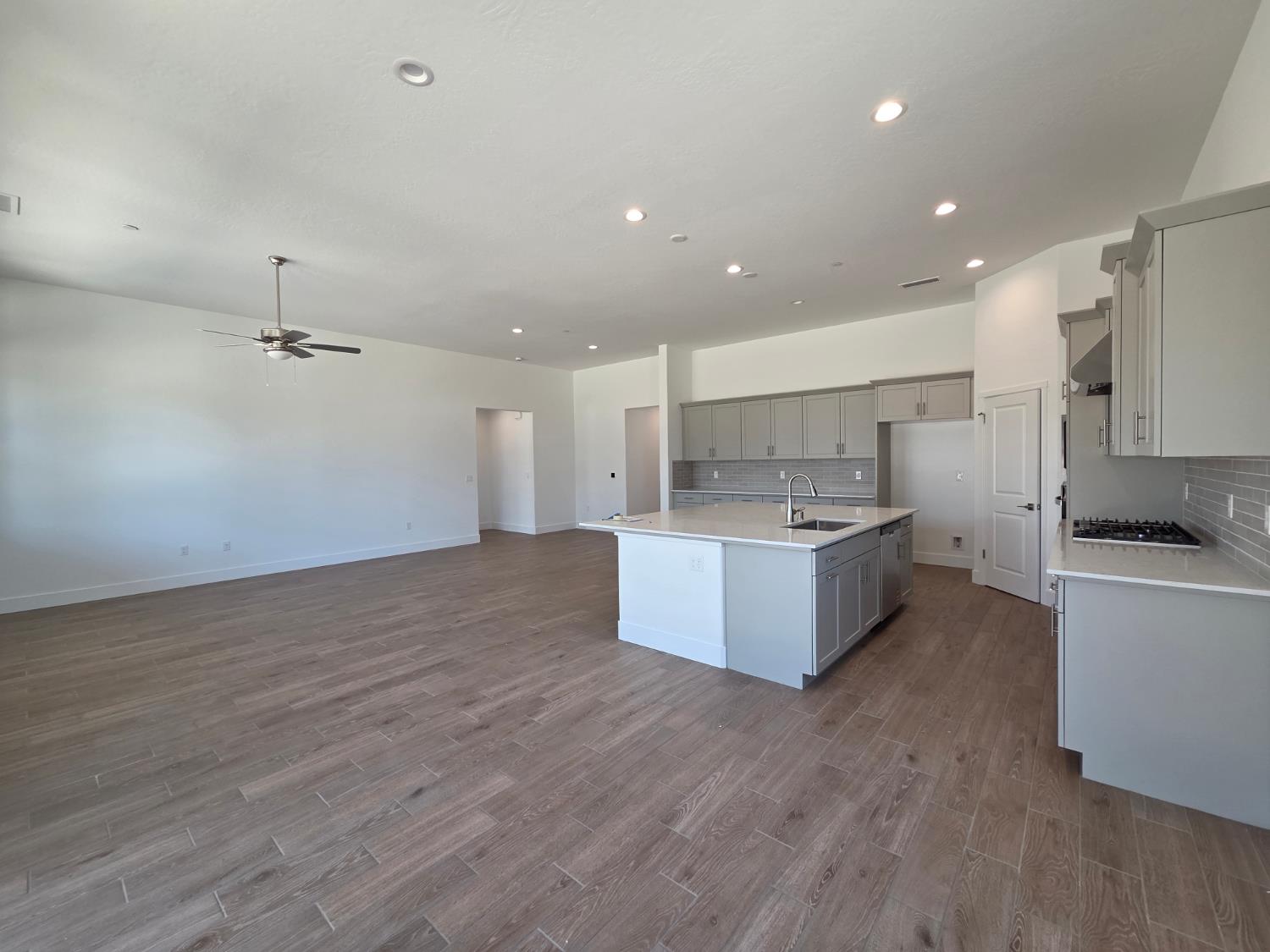 1187 Milestone Road West Madera, CA 93636 - Photo 8 of 16