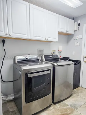 $1,099,999 | 6600 Northwest 56th Drive, Coral Springs, FL 33067