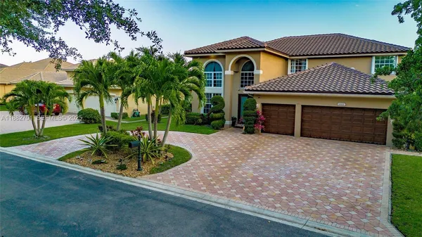 $1,099,999 | 6600 Northwest 56th Drive, Coral Springs, FL 33067