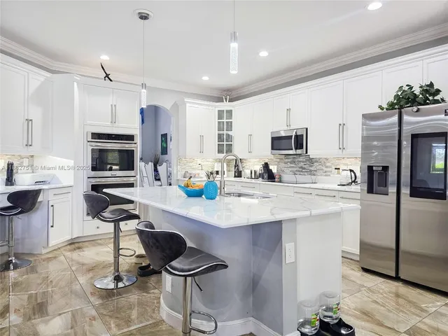 $1,099,999 | 6600 Northwest 56th Drive, Coral Springs, FL 33067