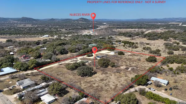 $275,000 | 405 North A N Frio Camp, Camp Wood, TX 78833