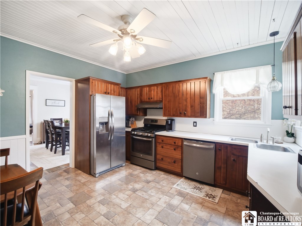 409 Eagle Street Dunkirk, NY 14048 - Photo 22 of 41