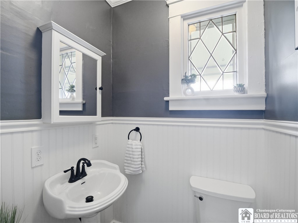 409 Eagle Street Dunkirk, NY 14048 - Photo 36 of 41