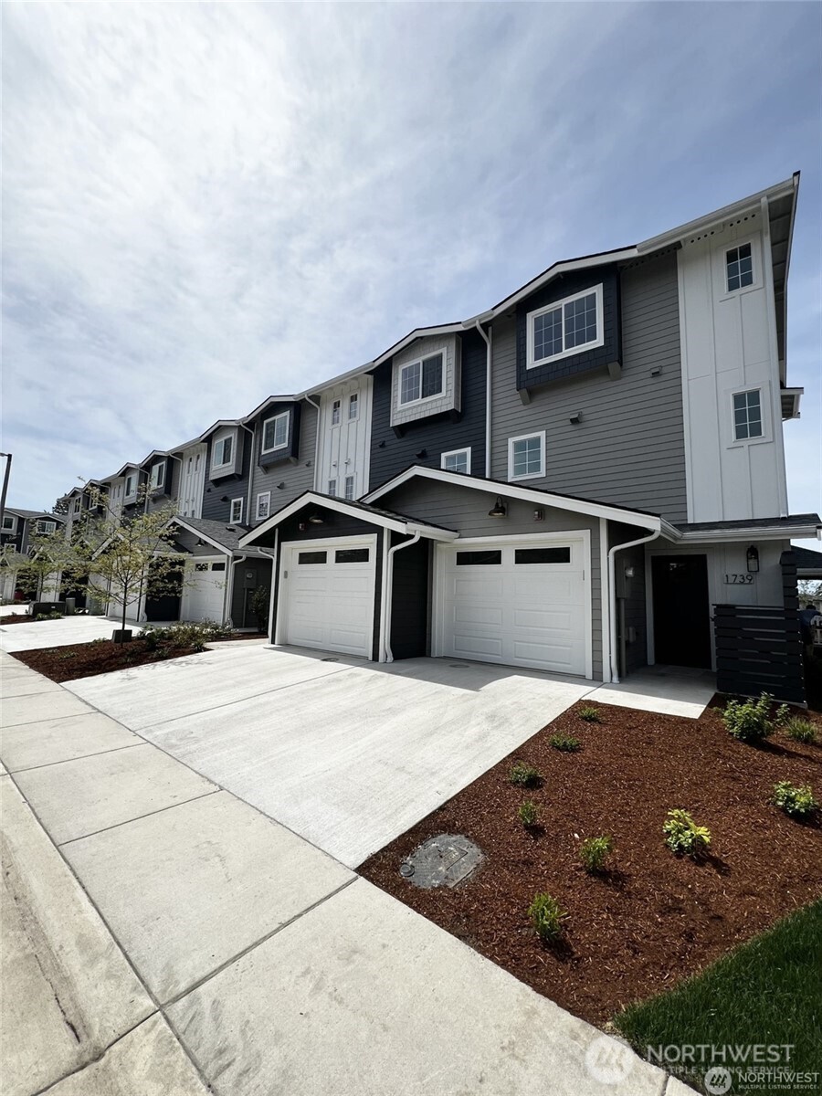 1737 Sunup Loop Bellingham, WA 98226 - Photo 4 of 15 Gallery Image 4