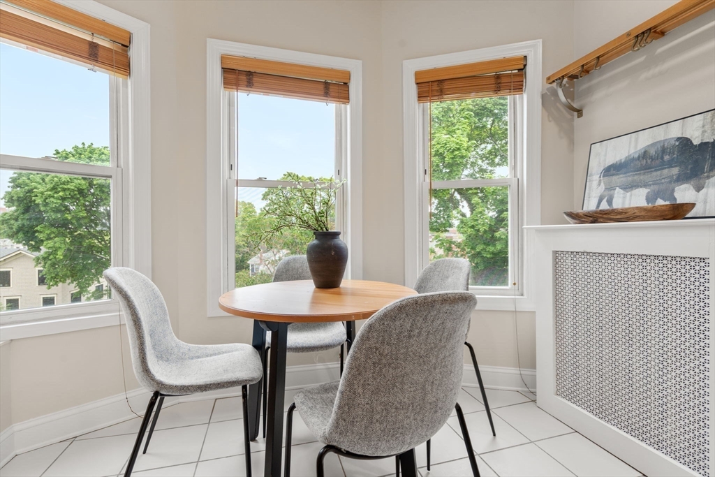 14 Linden Street, Unit 7 Brookline, MA 02445 - Photo 10 of 24