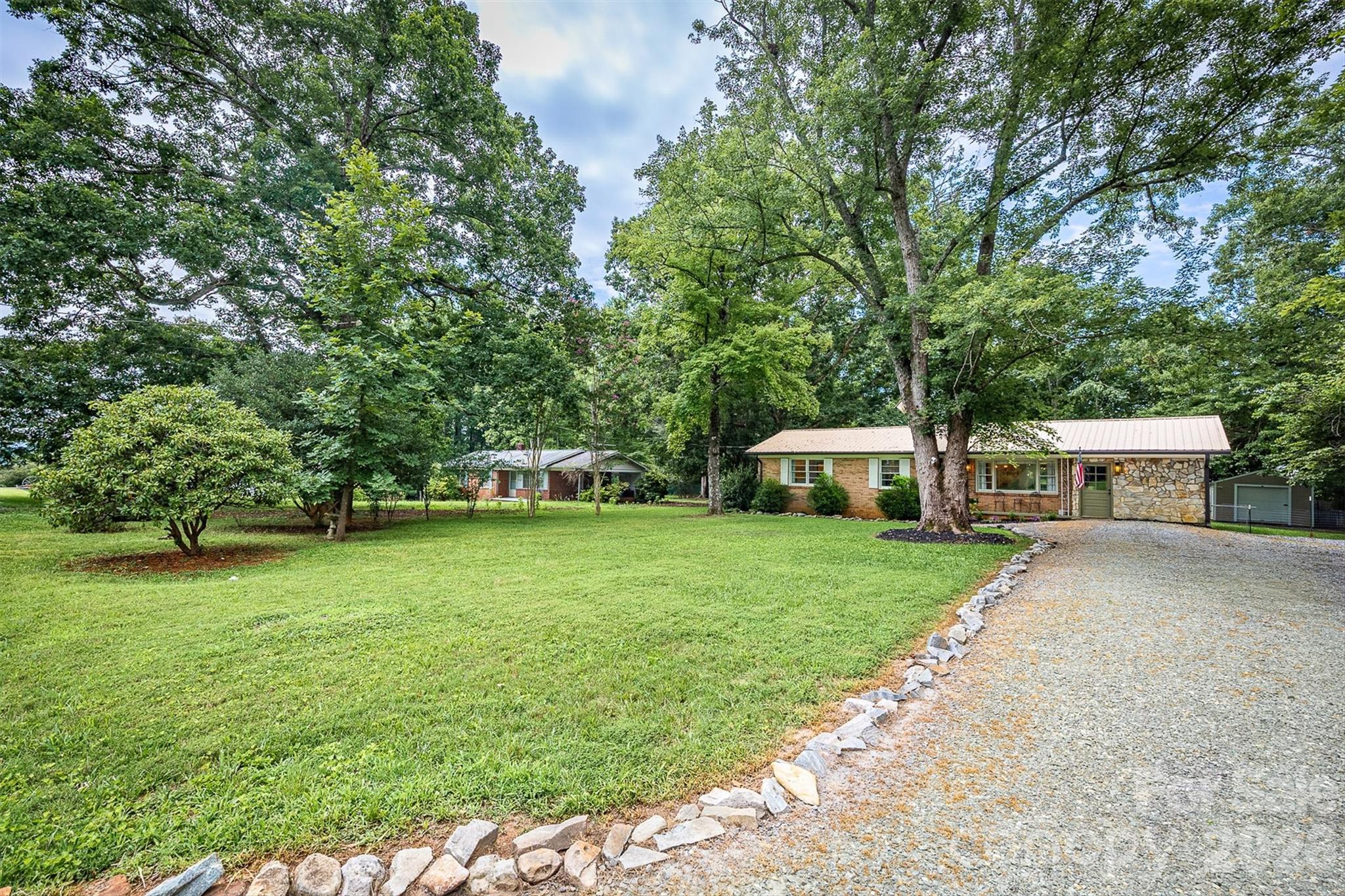 211 Shuffler Road Morganton, NC 28655 - Photo 5 of 29