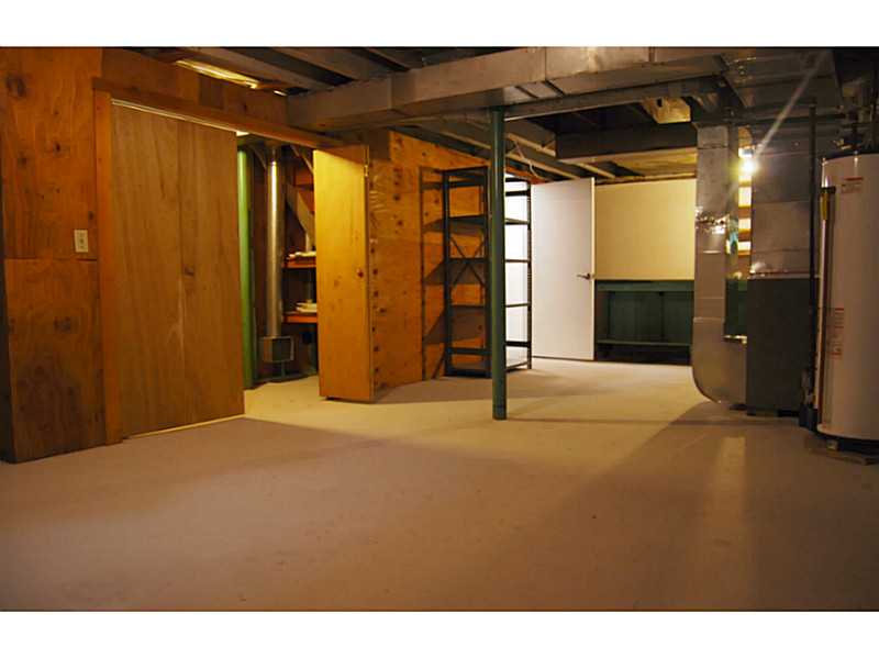 30 Horse Neck Road Warwick, RI 02889 - Photo 22 of 24 Storage.