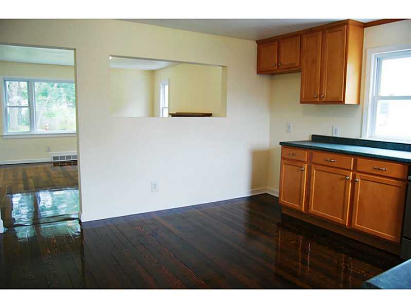 30 Horse Neck Road Warwick, RI 02889 - Photo 10 of 24 Kitchen.