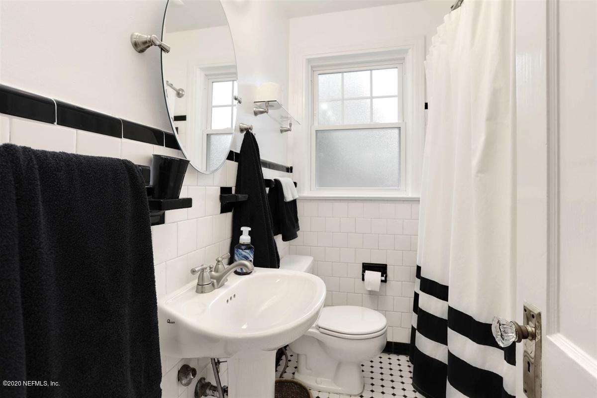 4123 London Road Jacksonville, FL 32207 - Photo 16 of 37 Bathroom