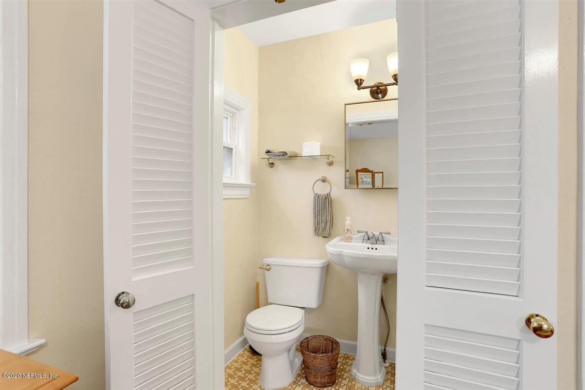 4123 London Road Jacksonville, FL 32207 - Photo 18 of 37 Half Bath