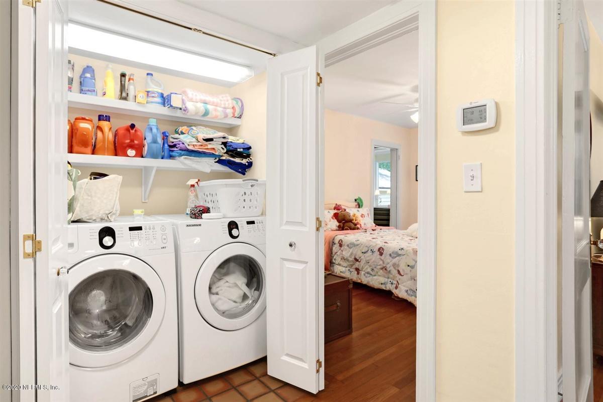4123 London Road Jacksonville, FL 32207 - Photo 21 of 37 Laundry Area