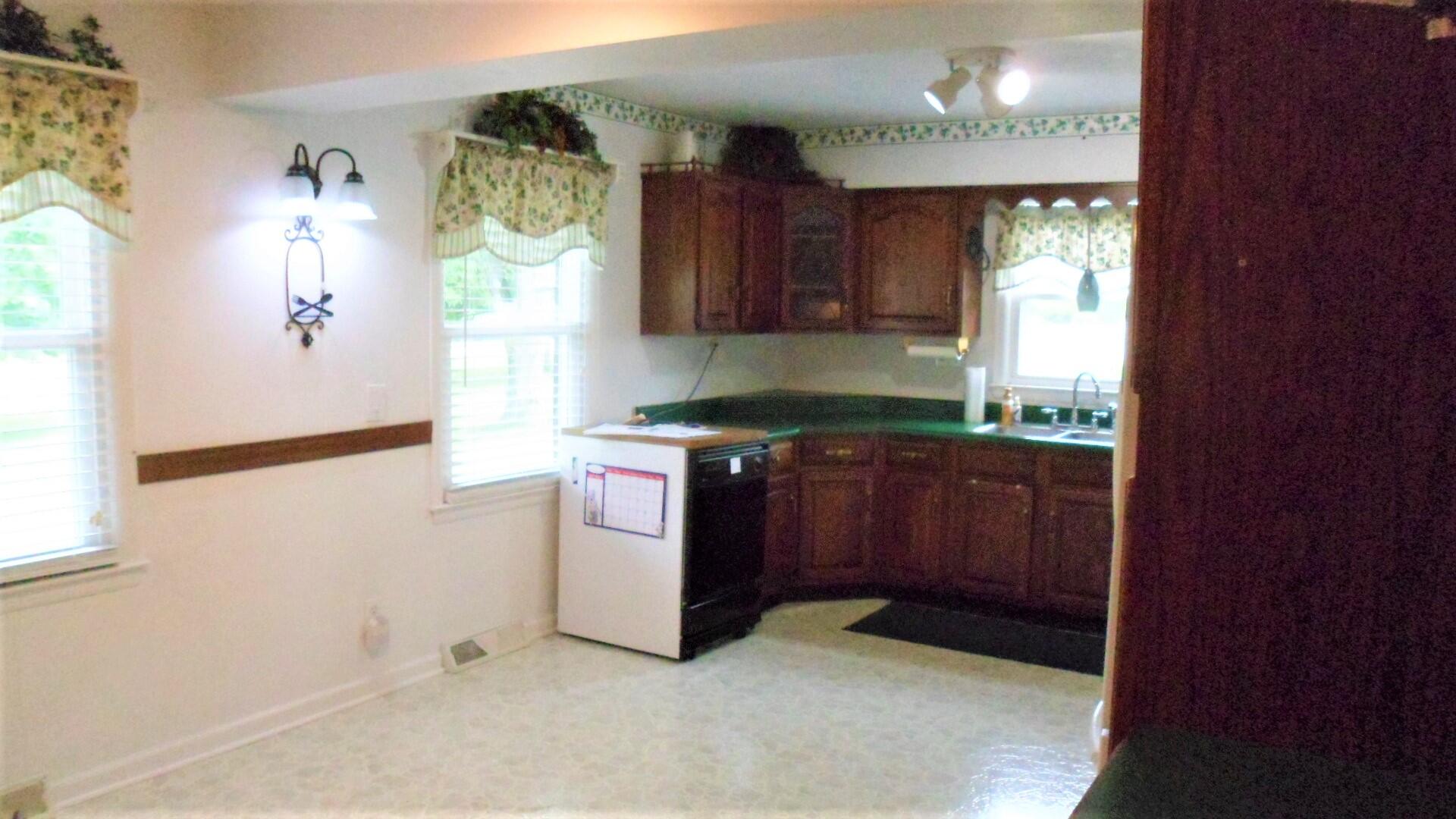 120 River Valley Road Frankfort, KY 40601 - Photo 12 of 46 breakfast nook