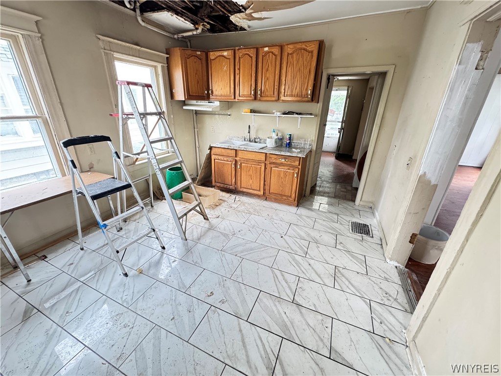 330 Norton Street Rochester, NY 14621 - Photo 7 of 31