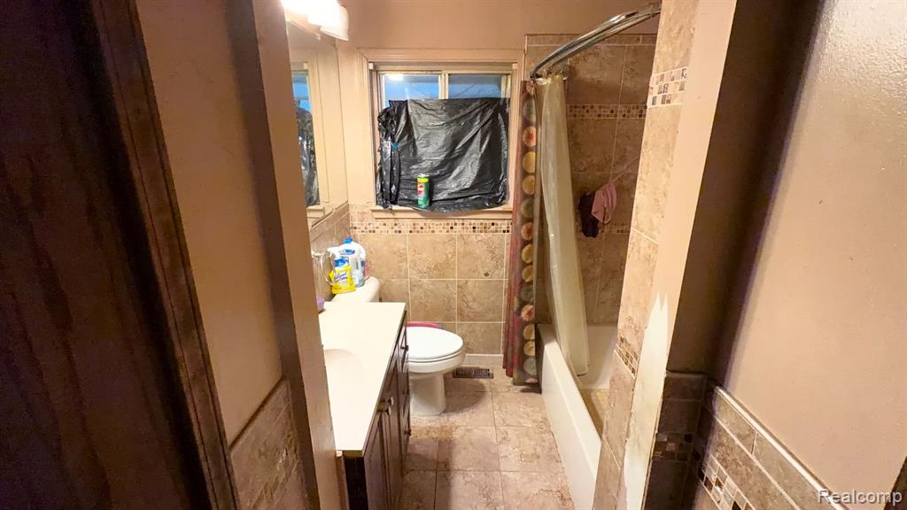 26807 Kean Street Inkster, MI 48141 - Photo 8 of 23