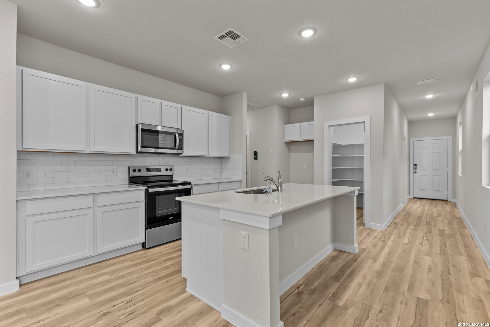 9122 Ocotillo Ridge San Antonio, TX 78222 - Photo 4 of 15 Gallery Image 4