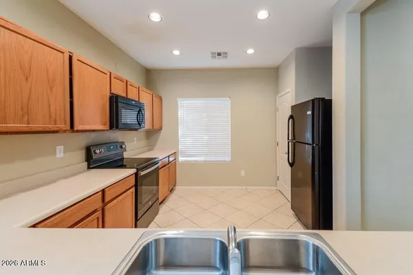 $2,185 | 8550 North 63rd Drive, Glendale, AZ 85302
