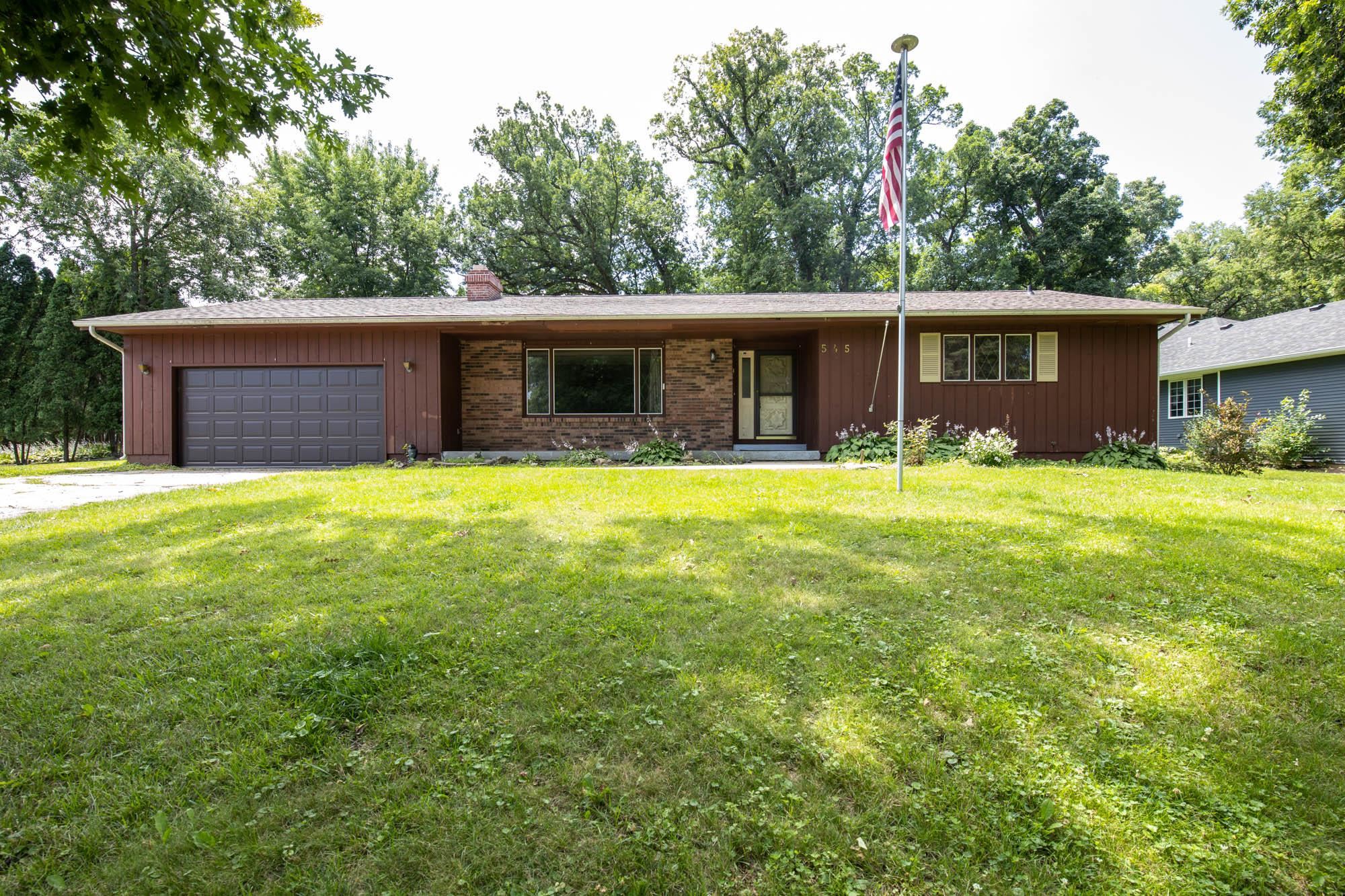 545 Baintree Road Lake Summerset, IL 61019 - Photo 3 of 28 a house view with a sitting space and garden