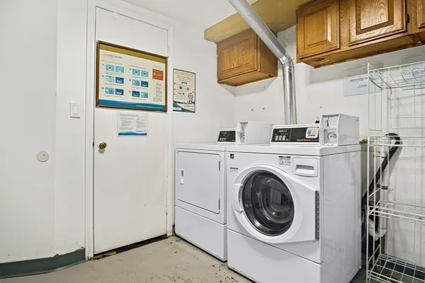 $1,950 | 243 Lake Street, Unit 1, Waltham, MA 02451