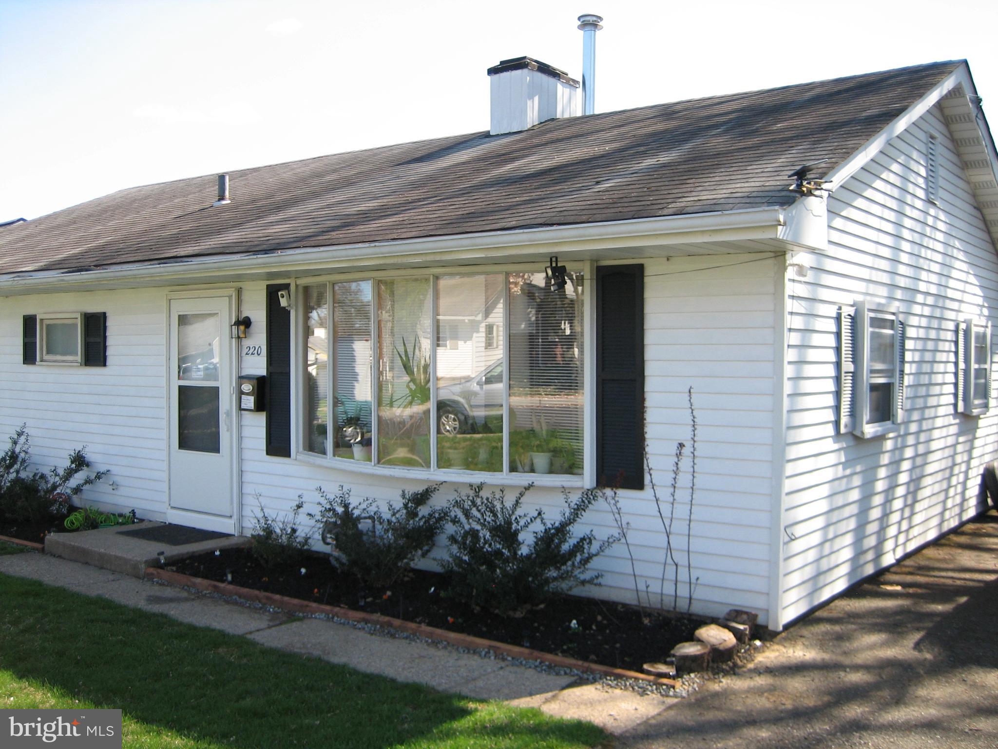 220 Chelsea Road Fairless Hills, PA 19030 - Photo 2 of 21 Front view