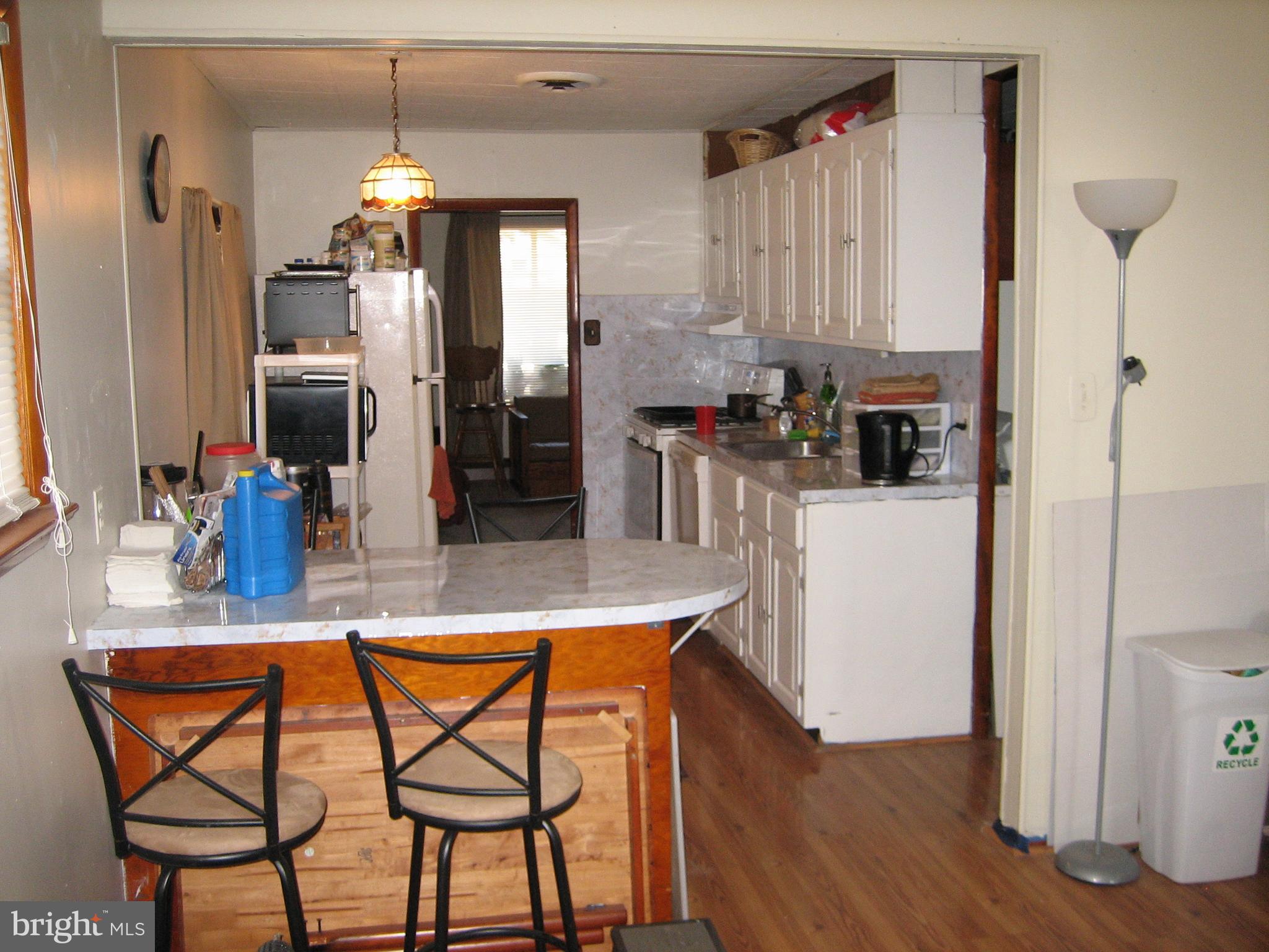 220 Chelsea Road Fairless Hills, PA 19030 - Photo 11 of 21 Kitchen