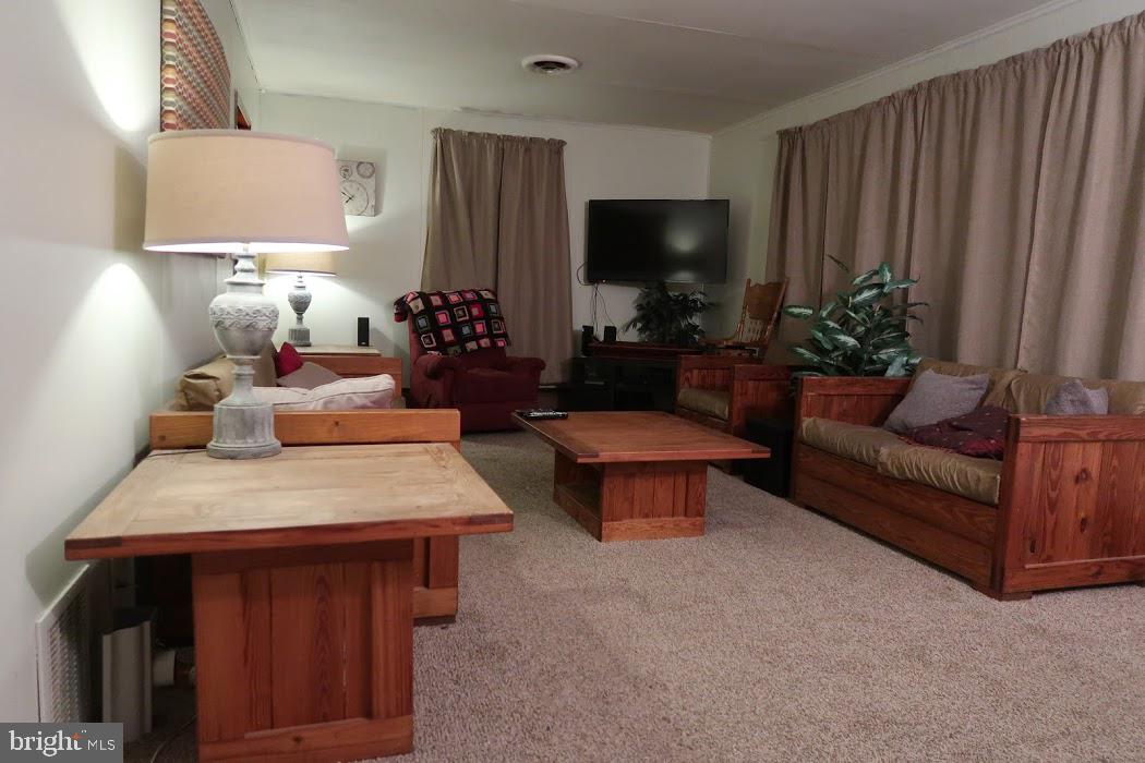 220 Chelsea Road Fairless Hills, PA 19030 - Photo 18 of 21 Living Room