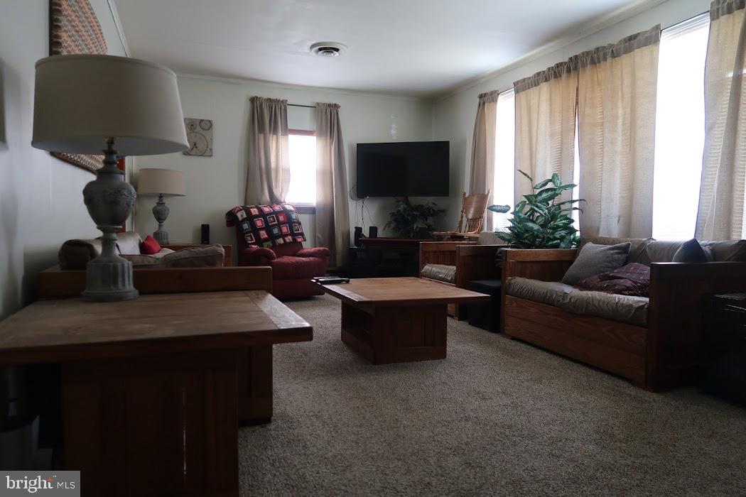 220 Chelsea Road Fairless Hills, PA 19030 - Photo 19 of 21 Living room