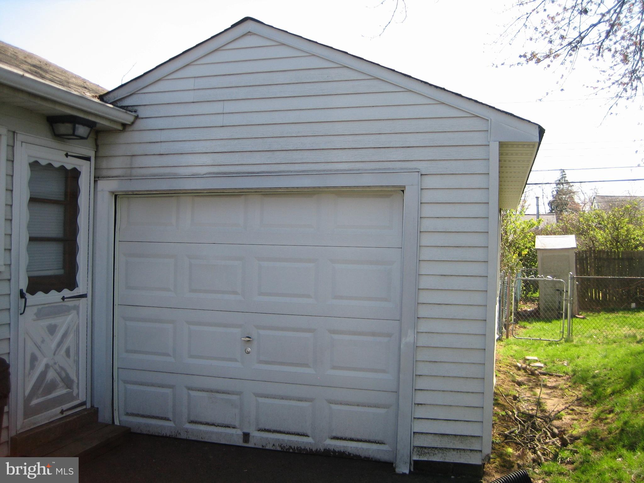 220 Chelsea Road Fairless Hills, PA 19030 - Photo 3 of 21 Garage
