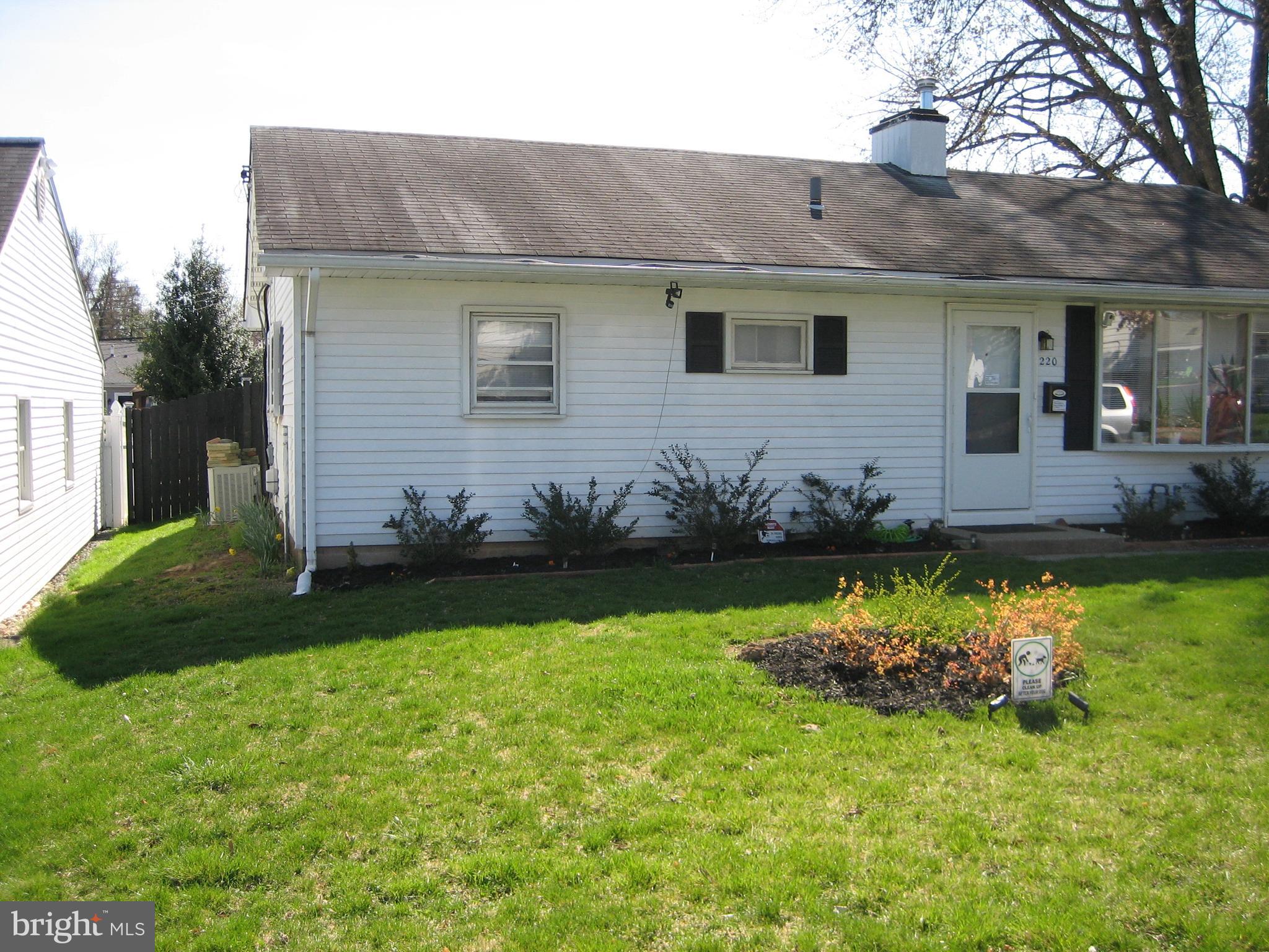 220 Chelsea Road Fairless Hills, PA 19030 - Photo 4 of 21 Front View