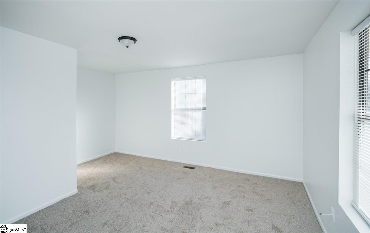 22 Sulphur Springs Road Greenville, SC 29617 - Photo 8 of 21 Gallery Image 8
