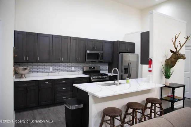 $495,000 | 29 Fawn Court, Gouldsboro, PA 18424